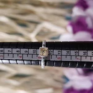 Size 5 Stunning Citrine gem stone set in a beautiful sterling silver 925 NWOT